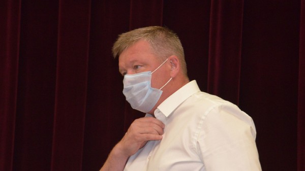 Снос ларьков, списанные троллейбусы, увольнение подчиненного помогли главе Саратова возглавить рейтинг мэров в ПФО
