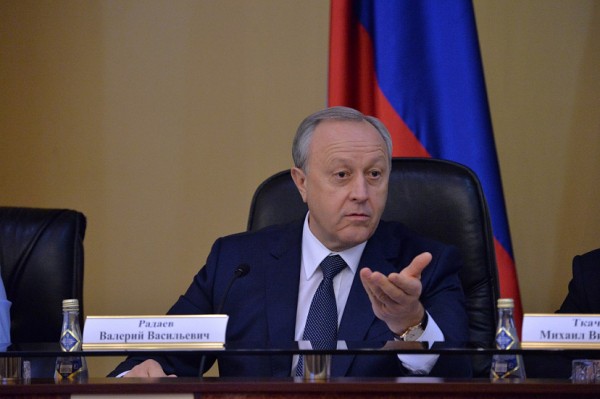 Губернатор поручил развернуть мобильный ковидный госпиталь