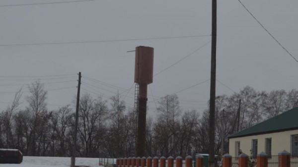 В Саратовском селе на сэкономленные деньги отремонтировали Дом культуры: средств не хватило, подрядчик пообещал добавить «из своих»
В Саратовском селе на сэкономленные деньги отремонтировали Дом культуры: средств не хватило, подрядчик пообещал добавить «из своих»