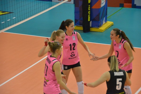 &laquo;Протон&raquo; дома потерпел поражение от подмосковного &laquo;Заречья-Одинцово&raquo;