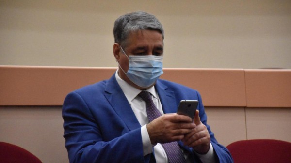 Саратовскую областную думу покинули еще два депутата
