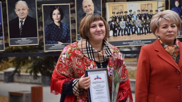 Саратовская Доска почета работников культуры обновилась и &laquo;переехала&raquo; от одного театра к другому
