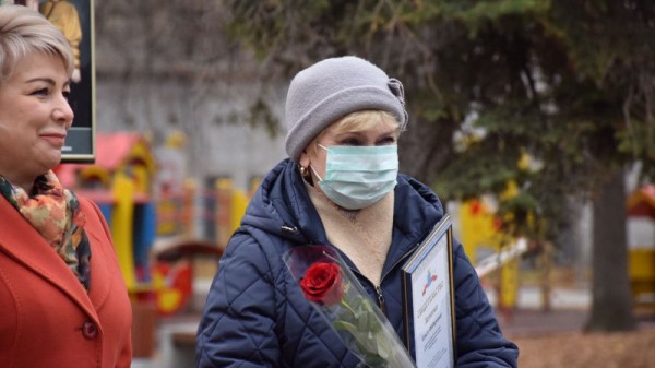 Саратовская Доска почета работников культуры обновилась и &laquo;переехала&raquo; от одного театра к другому
