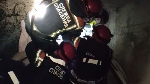 В Саратове пенсионерка упала в шахту лифта с двухметровой высоты
