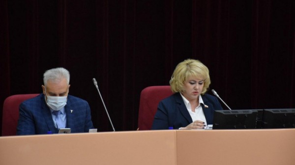Саратовскую областную думу покинули еще два депутата
