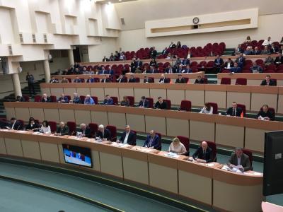 Коммунисты посмеялись над единороссами, которые решили вернуть прокуратуре право закинициативы
Коммунисты посмеялись над единороссами, которые решили вернуть прокуратуре право закинициативы