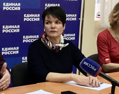 
Депутат облдумы просит открыть театры для работы в Новый год 					