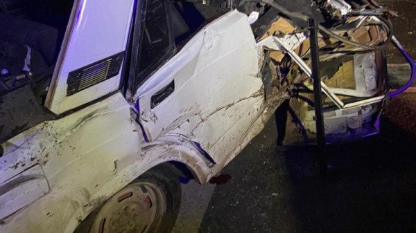 В автокатастрофе под Энгельсом пять человек пострадали и один погиб
В автокатастрофе под Энгельсом пять человек пострадали и один погиб