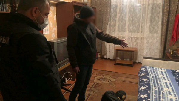 На вечеринке саратовца убили пакетом с бутылками за то, что он избил женщину
