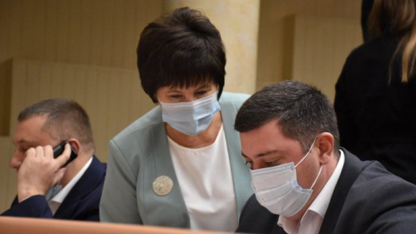 Саратовскую областную думу покинули еще два депутата
