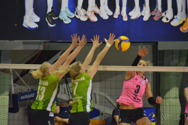 &laquo;Протон&raquo; дома потерпел поражение от подмосковного &laquo;Заречья-Одинцово&raquo;