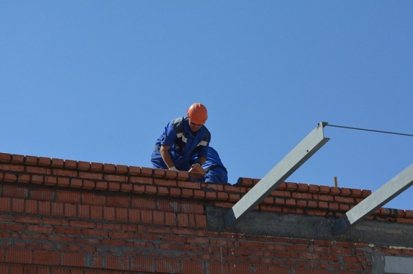 В Саратовской области организовали 1500 временных рабочих мест