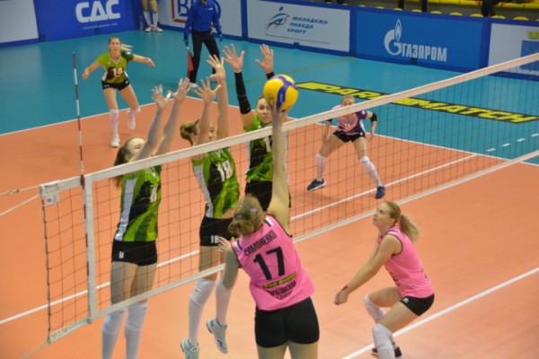 &laquo;Протон&raquo; дома потерпел поражение от подмосковного &laquo;Заречья-Одинцово&raquo;