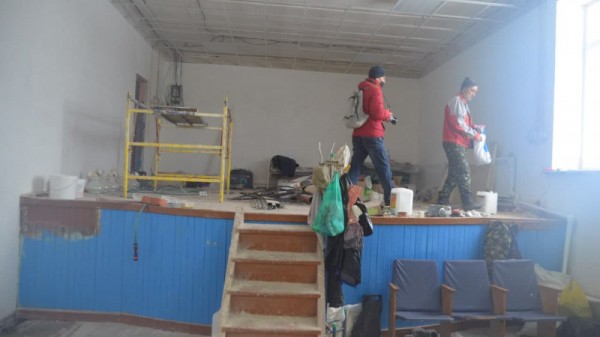 В Саратовском селе на сэкономленные деньги отремонтировали Дом культуры: средств не хватило, подрядчик пообещал добавить «из своих»
В Саратовском селе на сэкономленные деньги отремонтировали Дом культуры: средств не хватило, подрядчик пообещал добавить «из своих»