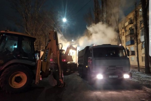 Из-за коммунальной аварии жители Ленинского района остались без отопления: глава Саратова рассказал, на какой стадии находятся ремонтные работы