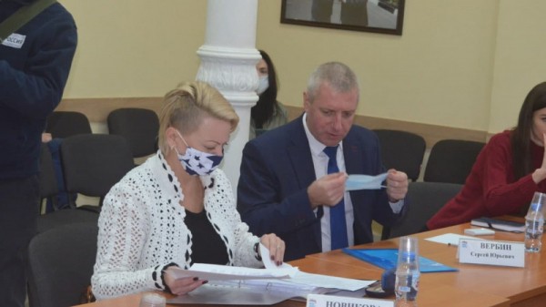 Депутат Госдумы: в Саратовской области перерабатывают 4% мусора, остальное закапывают
