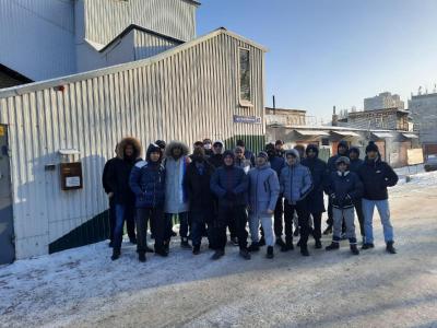 
Собрание саратовского отделения "NEXTA" испугалось сторонников Захара Прилепина					