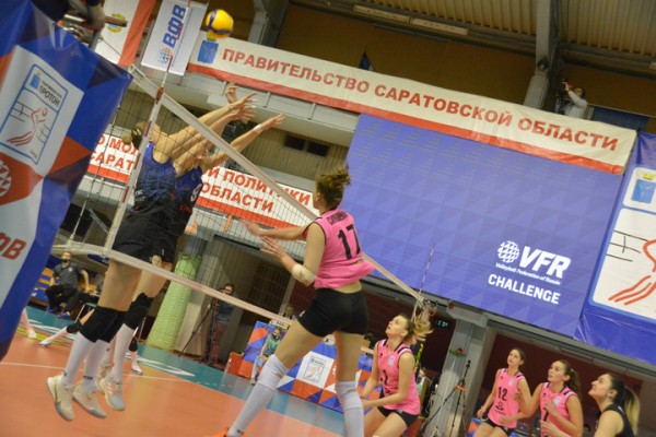 &laquo;Протон&raquo; в заключительной домашней игре сезона уверенно обыграл белорусских волейболисток