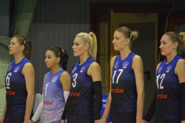 &laquo;Протон&raquo; в заключительной домашней игре сезона уверенно обыграл белорусских волейболисток