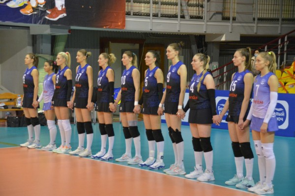 &laquo;Протон&raquo; в заключительной домашней игре сезона уверенно обыграл белорусских волейболисток
