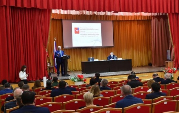 Валерий Радаев: &laquo;Сельское хозяйство - ключевой сектор экономики Дергачевского района, точка роста&raquo; 