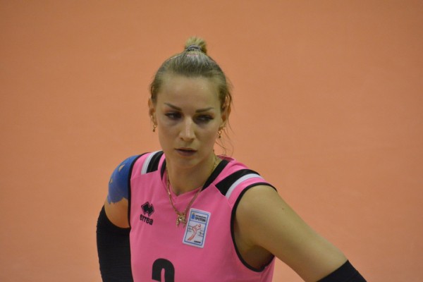 &laquo;Протон&raquo; в заключительной домашней игре сезона уверенно обыграл белорусских волейболисток