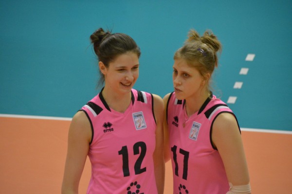 &laquo;Протон&raquo; в заключительной домашней игре сезона уверенно обыграл белорусских волейболисток