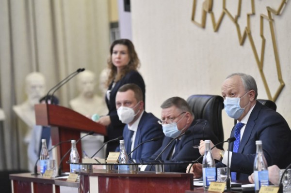 Глава региона провел заседание рабочей группы по решению проблем обманутых дольщиков