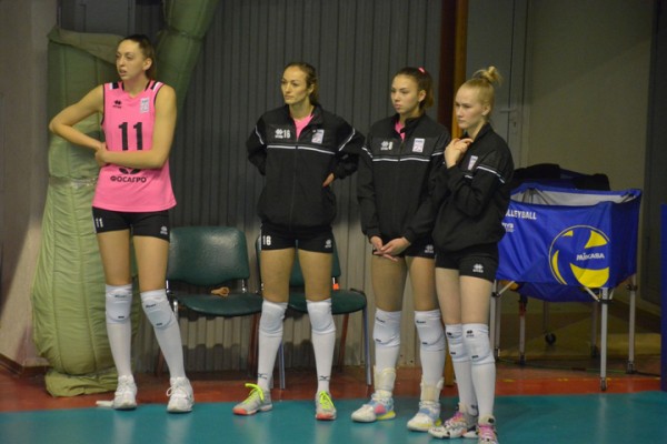 &laquo;Протон&raquo; в заключительной домашней игре сезона уверенно обыграл белорусских волейболисток