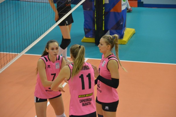 &laquo;Протон&raquo; в заключительной домашней игре сезона уверенно обыграл белорусских волейболисток