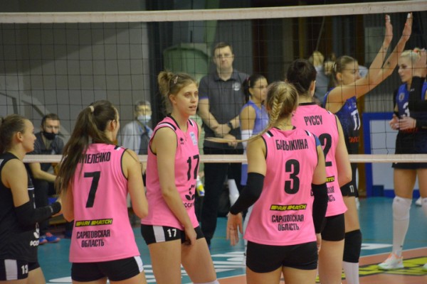 &laquo;Протон&raquo; в заключительной домашней игре сезона уверенно обыграл белорусских волейболисток