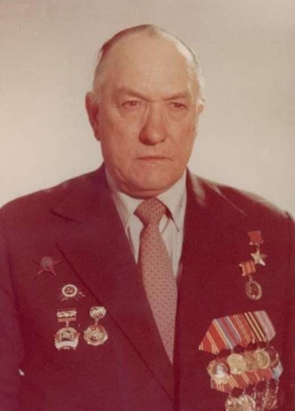 Валерий Радаев поздравил с днём рождения Героя Советского Союза Георгия Фёдоровича Платонова Валерий Радаев поздравил с днём рождения Героя Советского Союза Георгия Фёдоровича Платонова