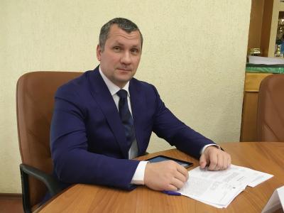 Чиновник из облминтранса считает обязательным в жару ношение масок в транспорте
Чиновник из облминтранса считает обязательным в жару ношение масок в транспорте