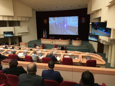 Николай Кузьмин и Юрий Симонов стали "Почетными гражданами Саратова"
Николай Кузьмин и Юрий Симонов стали "Почетными гражданами Саратова"