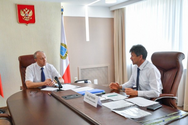 Губернатор провел встречи с главами Александро-Гайского и Федоровского районов