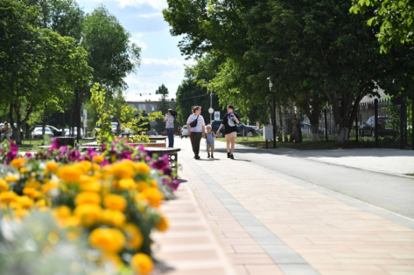 В Ершове Губернатор ознакомился с реализованным проектом по созданию комфортной городской среды