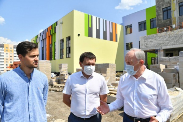 Школа на 1100 мест в пос. Солнечный-2 примет первых учеников уже 1 сентября