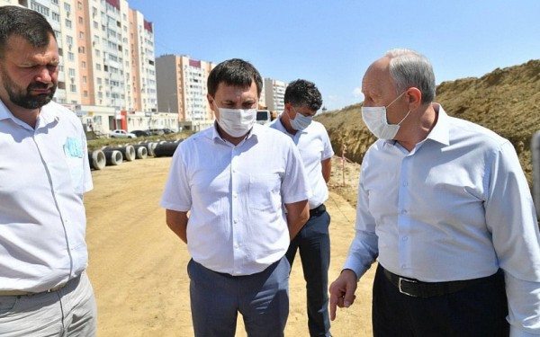 Губернатор за медлительность вынес чиновникам предупреждение Губернатор за медлительность вынес чиновникам предупреждение