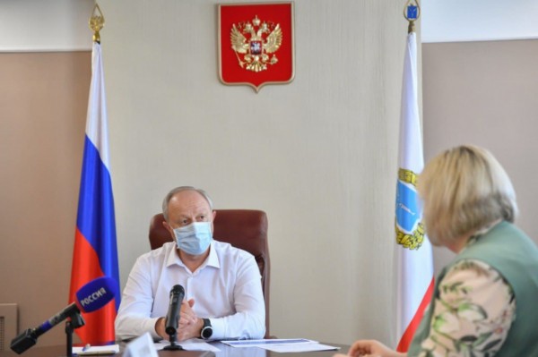 Поручение Президента РФ - на территории Саратовской области начались единовременные выплаты на детей-школьников