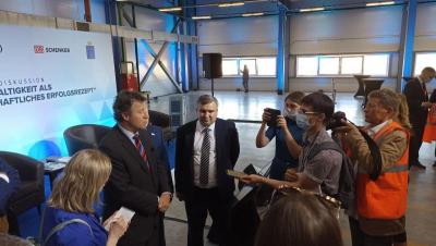 
Посол Германии в Саратовской области: "Я горжусь сильным немецким бизнесом в России"					