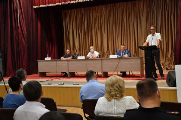 Валерий Радаев провел совещание по вопросам ЖКХ и прохождения отопсезона в Балаковском районе