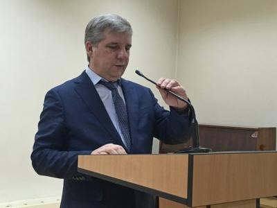 
Антон Корнеев получал распоряжения об изменении вида разрешенного использования земли от начальников					