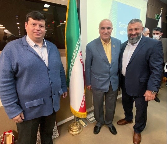 Саратовского силача попросили открыть народный фитнес-парк в Иране