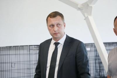 
Роман Бусаргин ввел практически полный локдаун в Саратовской области с 30 октября по 7 ноября					