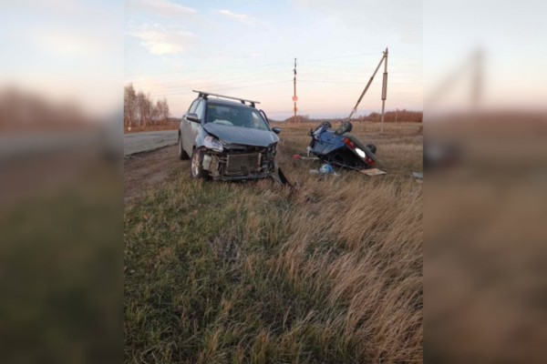 Девятка столкнулась с автомобилем SsangYong и опрокинулась: три человека в больнице Девятка столкнулась с автомобилем SsangYong и опрокинулась: три человека в больнице