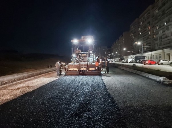 Глава региона проверил, как идет ремонт улиц в Саратове в вечернее время