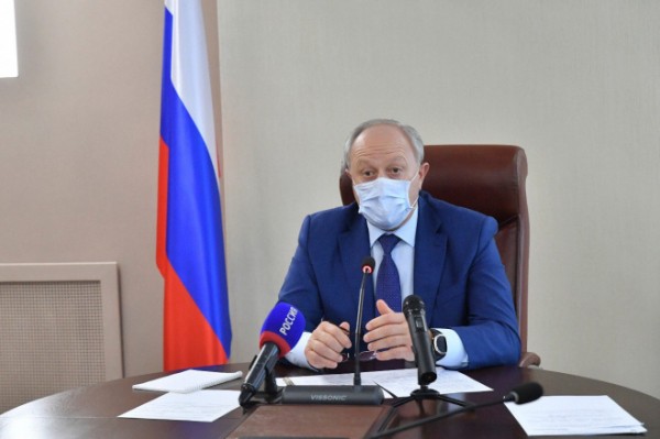 Глава региона обсудил вопросы переселения граждан из аварийного жилья и предоставление квартир детям-сиротам