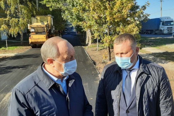 Глава региона Валерий Радаев проконтролировал дорожные работы в г.Балаково 