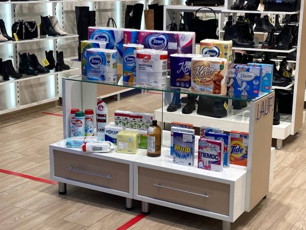 В Саратове обувные магазины торгуют стиральным порошком