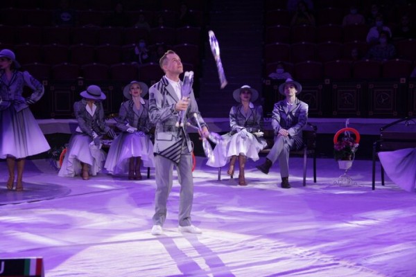 В Саратове состоялась премьера нового шоу итальянского цирка со 150-летней историей